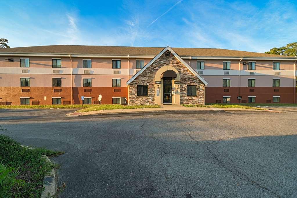 Suburban Studios Louisville East エクステリア 写真