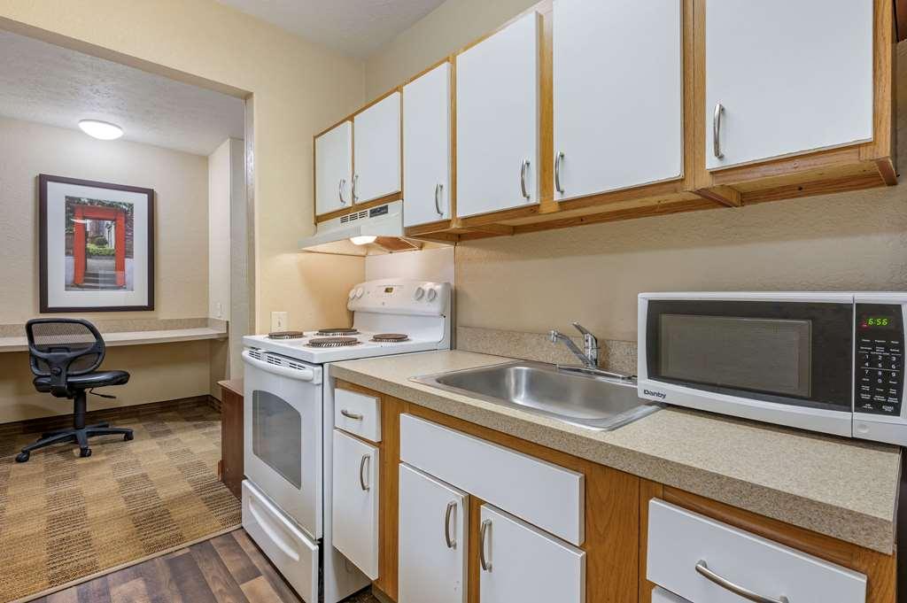Suburban Studios Louisville East 部屋 写真